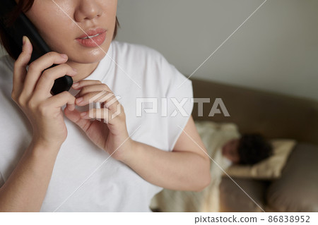 Worried Mother Calling Ambulance 86838952