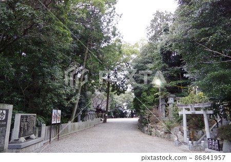 鳴石神社半田市 86841957