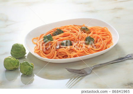 球芽甘藍意大利面 86841965