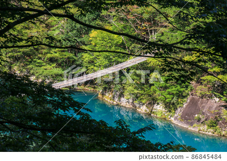 Summata Gorge 86845484