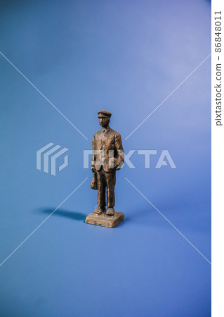 昭和時代學生銅像 昭和時代學生銅像 86848011