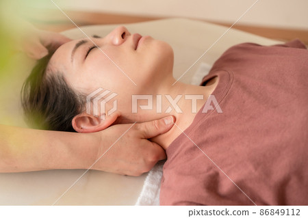 按摩手法頸部淋巴 86849112