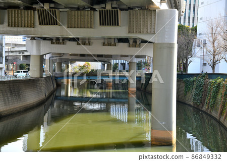Manaitabashi / 日本橋下游 / 眺望寶田橋（東京都千代田區） [2022.2] 86849332