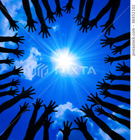 Light in many hands Light in many hands 86852102