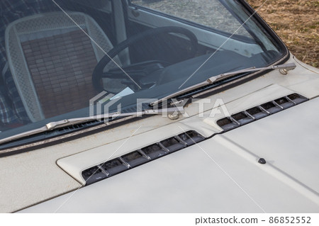 Air intake of private car 86852552