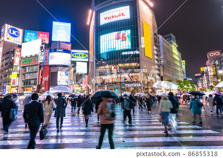 << Tokyo >> Rainy Tokyo-Shibuya Scramble Crossing << Tokyo >> Rainy Tokyo-Shibuya Scramble Crossing 86855318