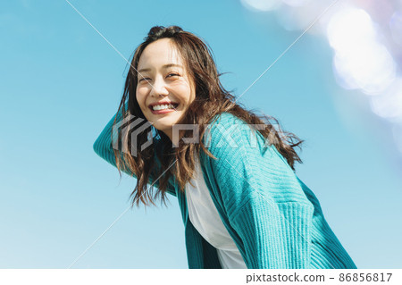 女性戶外肖像 86856817