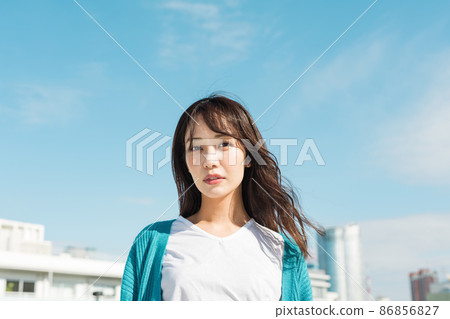 女性戶外肖像 女性戶外肖像 86856827