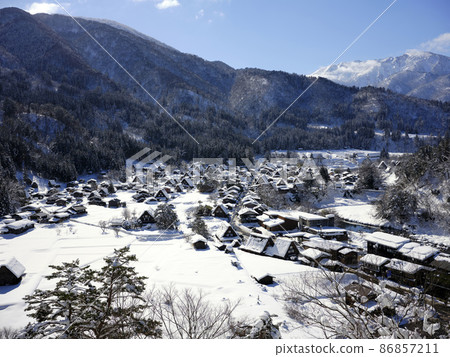 藍天白雪白川鄉 藍天白雪白川鄉 86857211
