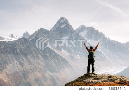 Amazing view on Monte Bianco mountains range with tourist on a foreground 86858541