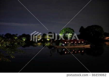 大覺寺,京都的一座古寺,以觀月而聞名 大覺寺,京都的一座古寺,以觀月而聞名 86859062
