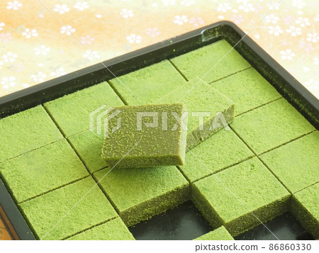看起來很好吃的抹茶味生巧克力 86860330