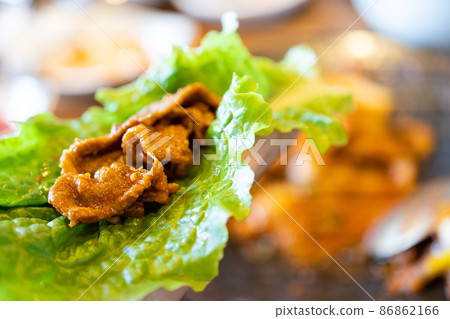 black pork korean food dish meat meat restaurant cooked 쌈 Pan fried black pork black pork black pork korean food dish meat meat restaurant cooked 쌈 Pan fried black pork black pork 86862166