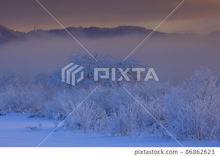 北上河在冬天 86862623