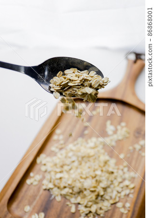 Oatmeal wooden plate 86868001