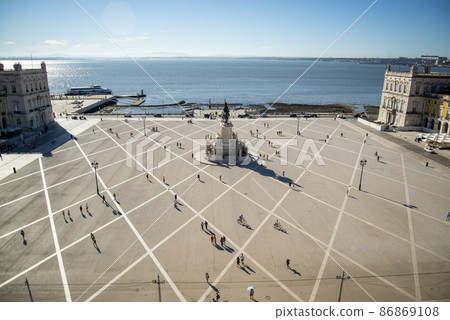 PORTUGAL LISBON PARCA DO COMERCIO PORTUGAL LISBON PARCA DO COMERCIO 86869108