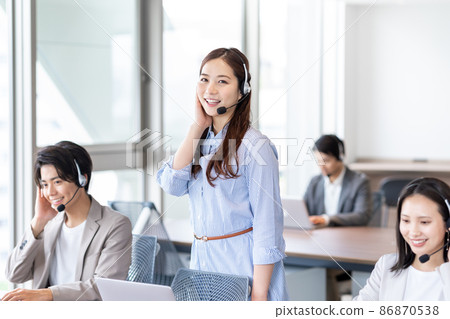 Operator shooting cooperation "+ SHIFT NO GIZAKA" 86870538