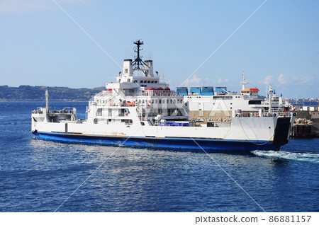 Ferry from Reggio di Calabria to Messina. South Italy, Ferry from Reggio di Calabria to Messina. South Italy, 86881157