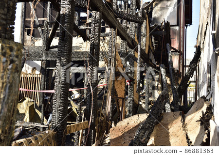 fire. Fire scene. Burn marks. 86881363