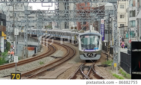 小田急5000系列抵達向丘園站 86882755