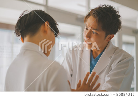 一位醫生 86884315
