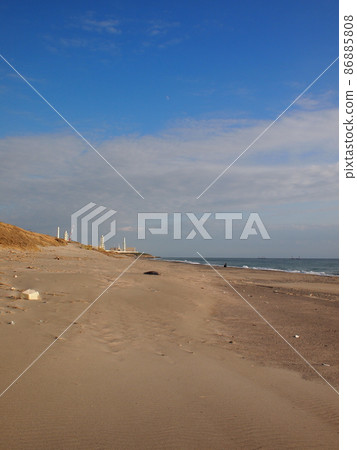 Autumn dunes 86885808