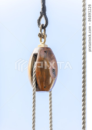 Practicing sailboat Nippon Maru pulley Practicing sailboat Nippon Maru pulley 86891226