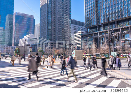 "Tokyo" Marunouchi business district, people who go to work "Tokyo" Marunouchi business district, people who go to work 86894483
