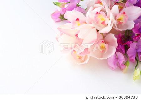 Cymbidium bouquet 86894738