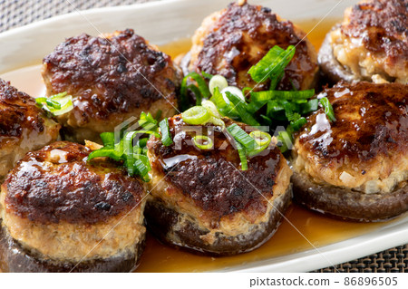 Shiitake mushroom stuffed ankake. 86896505