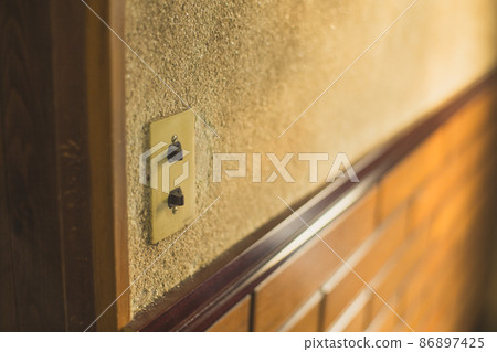 老房子開關 86897425