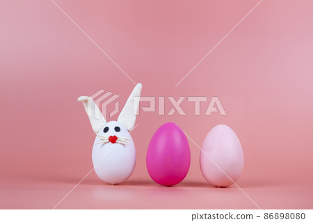 Easter eggs in the form of a rabbit 86898080