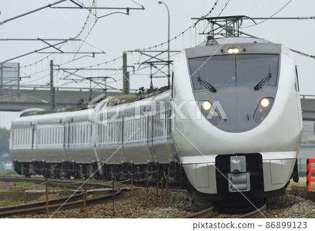北陸本線加賀-笠間-三河JR西683系列T26+T32編隊(金澤)雷鳥 北陸本線加賀-笠間-三河JR西683系列T26+T32編隊(金澤)雷鳥 86899123