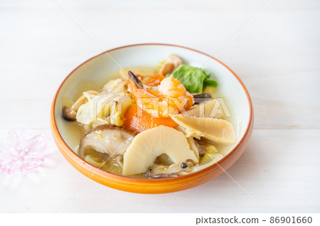 Stir-fried vegetables with shrimp Stir-fried vegetables with shrimp 86901660