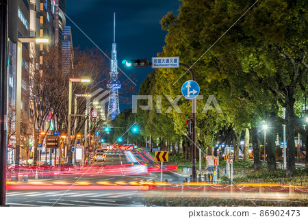 << Aichi Prefecture >> Nagoya cityscape from Hisaya Odori to the night view of the TV tower << Aichi Prefecture >> Nagoya cityscape from Hisaya Odori to the night view of the TV tower 86902473