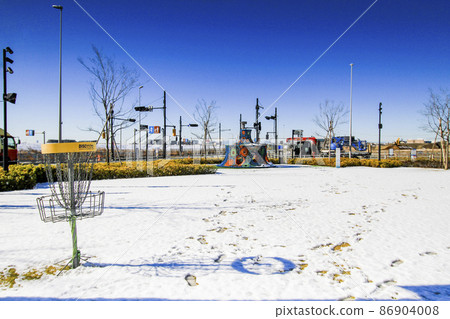 Haneda Innovation City Snow-covered artist village adjacent to the parking lot Haneda Innovation City Snow-covered artist village adjacent to the parking lot 86904008