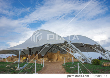 Hajarim Ruins, one of Malta's ancient megalithic ruins 86904184