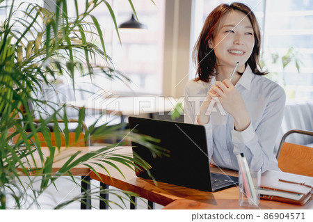 女商人咖啡館 86904571