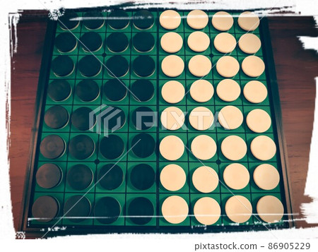 復古風格的奧賽羅棋盤照片(白色邊框) 復古風格的奧賽羅棋盤照片(白色邊框) 86905229