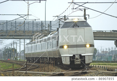 Hokuriku Main Line Kaga-Kasama-Mikawa JR West 683 series S26 + S05 organization (Kanazawa) Shirasagi 86907855