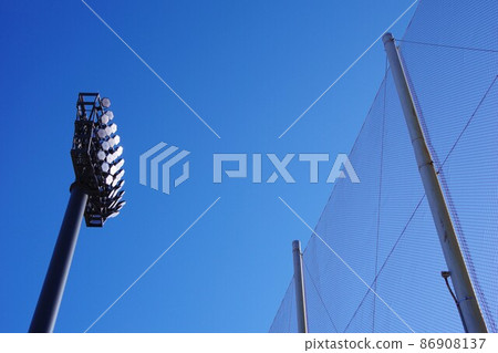 Night game lighting and ball-proof net 86908137