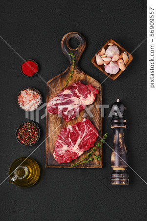 Raw fresh beef top blade steak 86909557