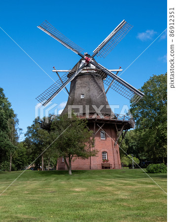 Wind Mill, Bad Zwischenahn, Lower Saxony, Germany Wind Mill, Bad Zwischenahn, Lower Saxony, Germany 86912351