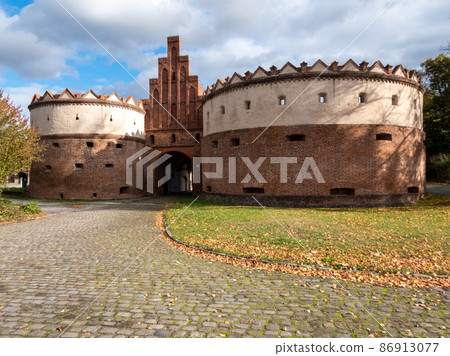 Salzwedeler Gate, Gardelegen, Lower Saxony, Germany Salzwedeler Gate, Gardelegen, Lower Saxony, Germany 86913077