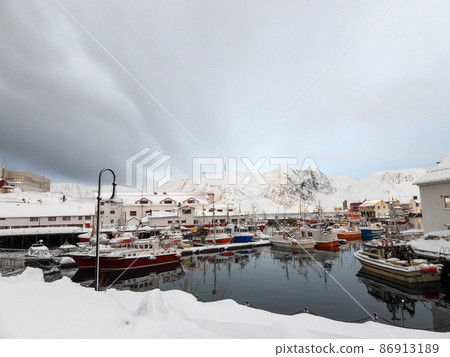 Honningsvag in Winter, Mageroya, Norway Honningsvag in Winter, Mageroya, Norway 86913189