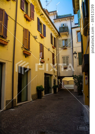 Peschiera del Garda, Venetia, Italy 86913199