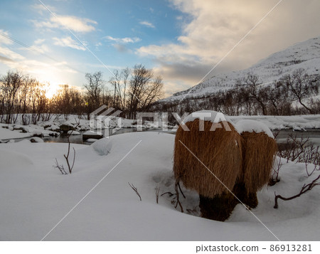 Landscape in Winter, Kvaloya, Norway 86913281