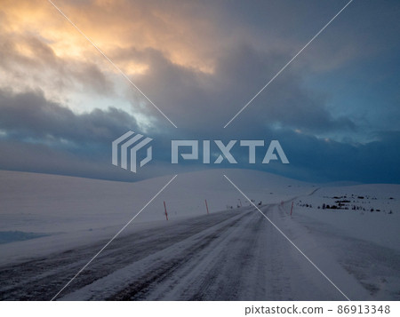 Road E6 between Alta and Skaidi, Norway 86913348