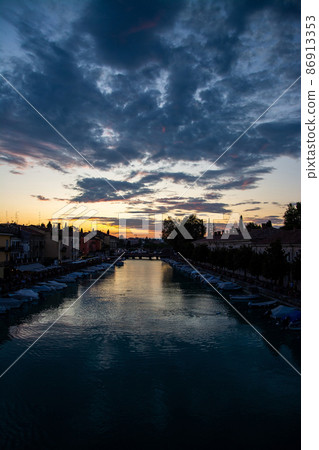Fortress Wall, Peschiera del Garda, Venetia, Italy Fortress Wall, Peschiera del Garda, Venetia, Italy 86913353