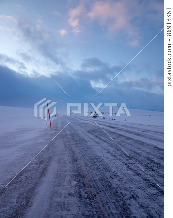 Road E6 between Alta and Skaidi, Norway 86913361